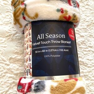 All Season Velvet Touch Throw Blanket